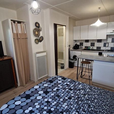 Le Studio Remcam Saint-Mitre-les-Remparts ภายนอก รูปภาพ